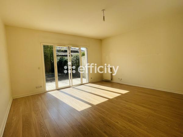 Maison
         3 pièces
        - 79 m² Exclusivité 379 000 € *