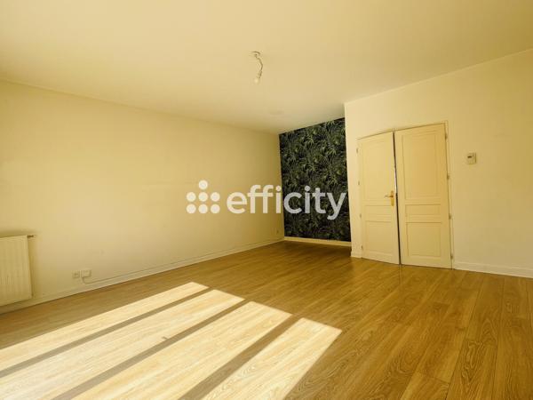 Maison
         3 pièces
        - 79 m² Exclusivité 379 000 € *