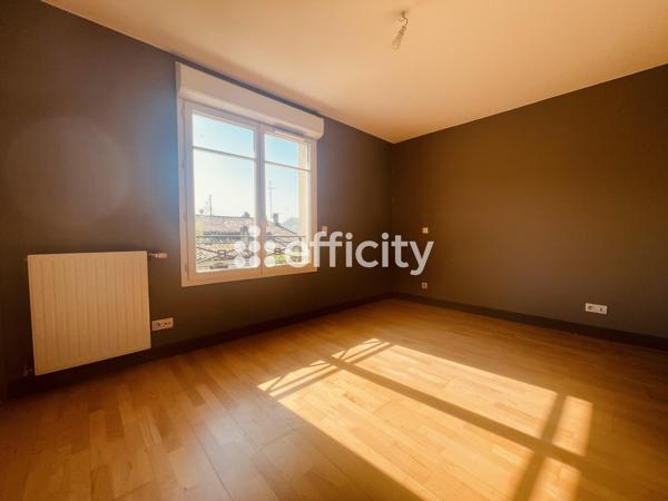 Maison
         3 pièces
        - 79 m² Exclusivité 379 000 € *