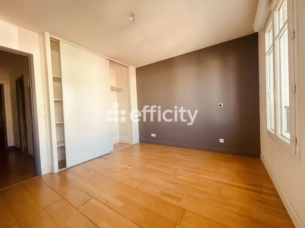 Maison
         3 pièces
        - 79 m² Exclusivité 379 000 € *