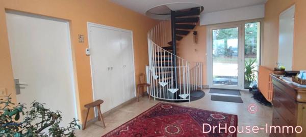 Maison à vendre 8 pièces de 378 m²