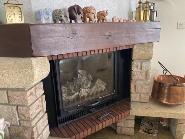 VILLIEU LOYES MOLLON - Belle villa d'architecte de 133 m² (256 m² au sol ) sur son terrain arboré de 1975 m² Villieu-Loyes-Mollon (01800)