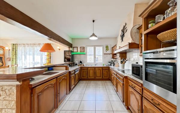 Maison à vendre    5 pièces •  Saint-Georges-les-Bains