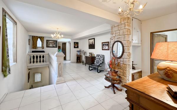 Maison à vendre    5 pièces •  Saint-Georges-les-Bains