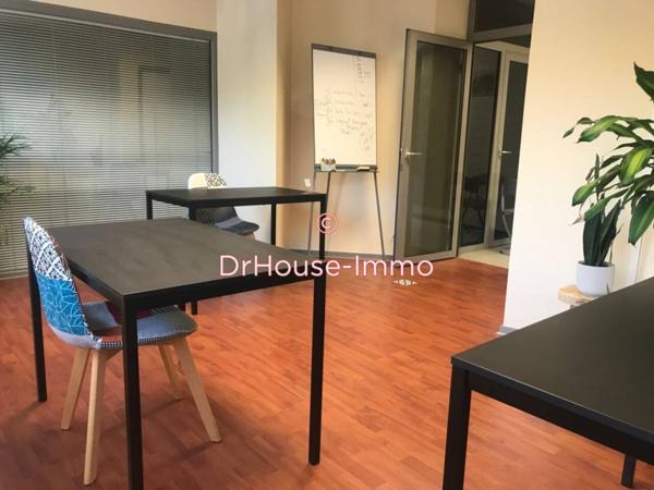 Bureau à louer 6 pièces de 153 m²