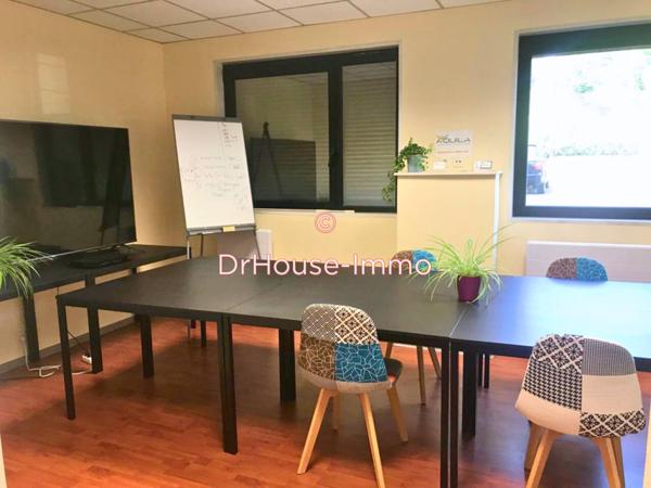 Bureau à louer 6 pièces de 153 m²