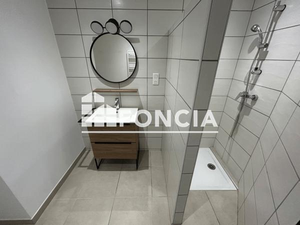 Location Maison 4 pièces 113 m² - 112 BOULEVARD DIDEROT Lunel 34400