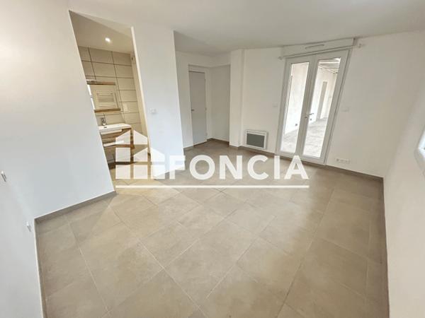 Location Maison 4 pièces 113 m² - 112 BOULEVARD DIDEROT Lunel 34400
