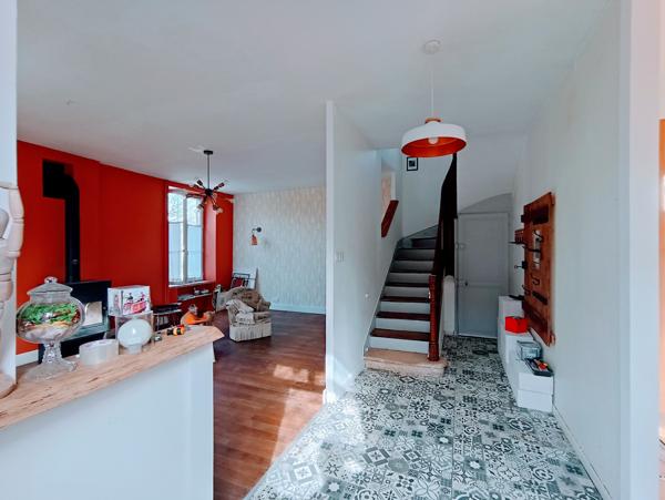 Maison 10 pièces - 325 m² Exclusivité efficity