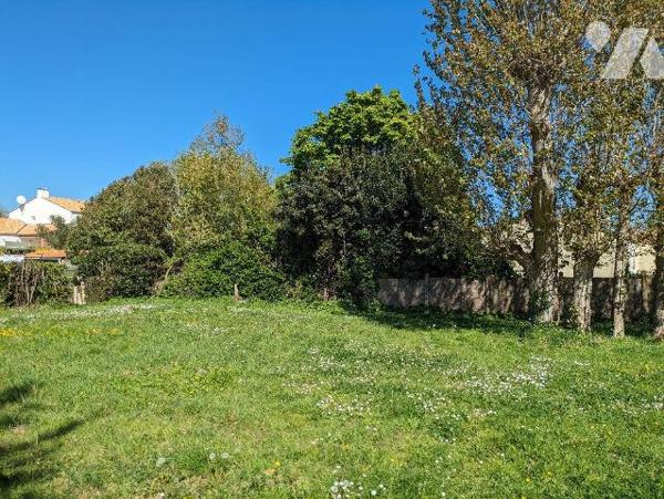 EXCLUSIVITÉ - BRETIGNOLLES-SUR-MER - A proximité des commerces et à 5 minutes des plages, profi...