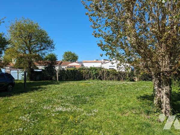 EXCLUSIVITÉ - BRETIGNOLLES-SUR-MER - A proximité des commerces et à 5 minutes des plages, profi...