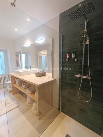 Maison de ville de 339 m²