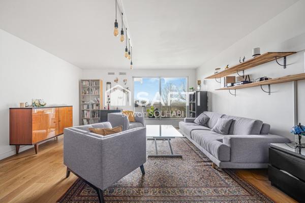 Appartement lumineux, totalement rénové en 2022 avec une vue dégagée sur Paris