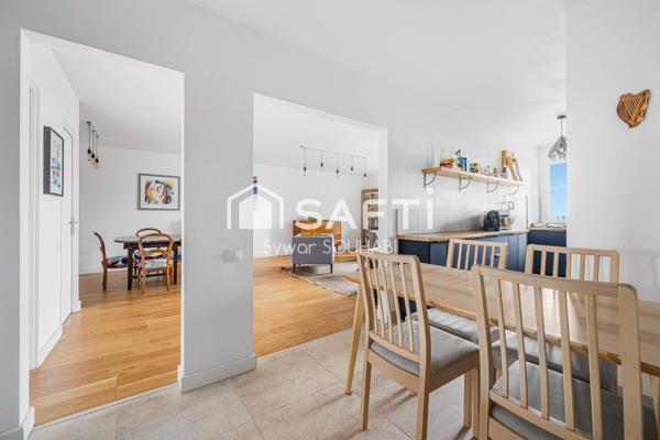 Appartement lumineux, totalement rénové en 2022 avec une vue dégagée sur Paris