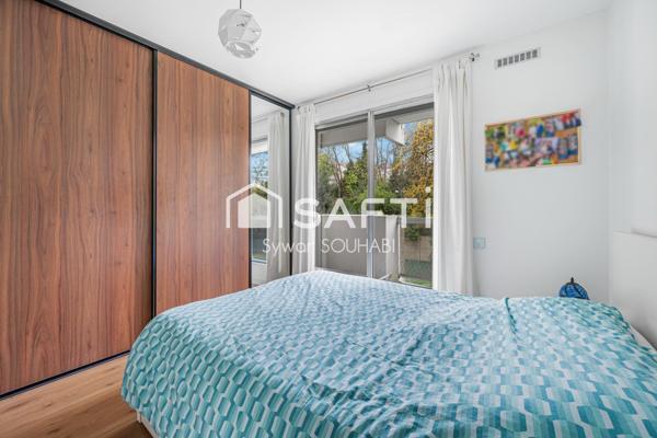 Appartement lumineux, totalement rénové en 2022 avec une vue dégagée sur Paris