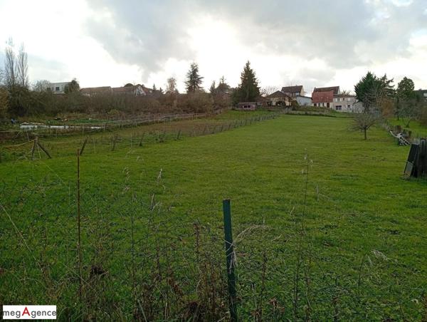 Terrain à CUSSET, 03300 - 976m²