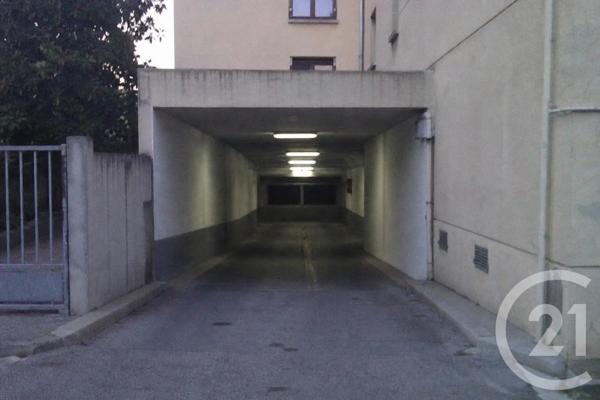 Parking à vendre  13 m 2   LA ROCHE SUR YON  - 85