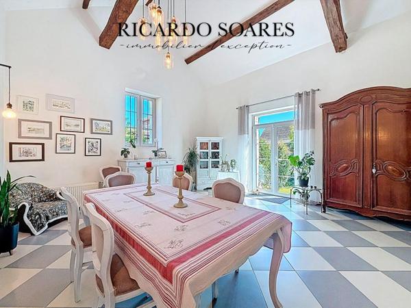 60320 BÉTHISY-SAINT-PIERRE / MAGNIFIQUE LONGÈRE RÉVONÉE 199m2 / 5 CHAMBRES / 1 SUITE PARENTALE / TERRASSE ET JARDIN