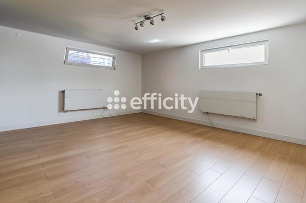 Maison
         7 pièces
        - 160 m² Bien prestige 850 000 € *