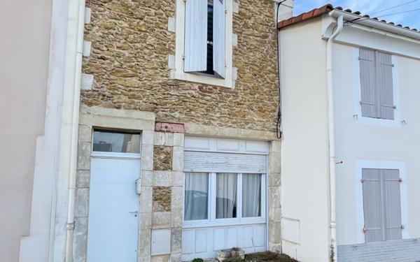 Maison à vendre    3 pièces • 104 m2 Mont-de-Marsan