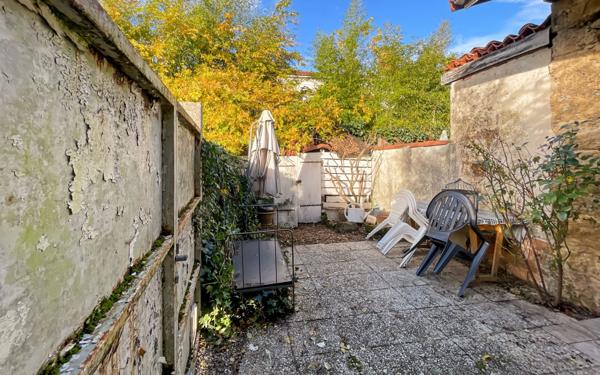 Maison à vendre    3 pièces • 104 m2 Mont-de-Marsan