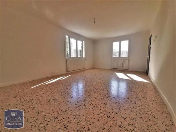 Maison à louer 4 pièces 94.65m² Camaret-sur-Aigues (84850)