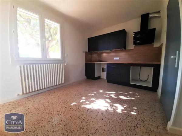 Maison à louer 4 pièces 94.65m² Camaret-sur-Aigues (84850)
