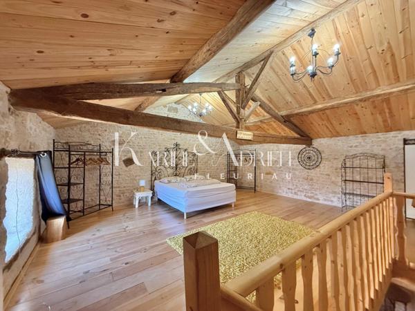 BEL ENSEMBLE IMMOBILIER OFFRANT DEUX MAISONS