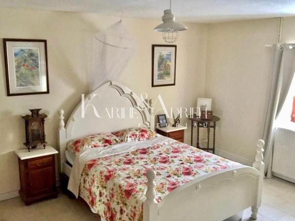 BEL ENSEMBLE IMMOBILIER OFFRANT DEUX MAISONS