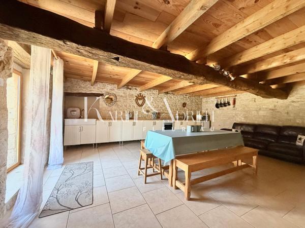 BEL ENSEMBLE IMMOBILIER OFFRANT DEUX MAISONS