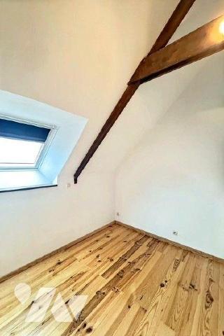 A vendre Ensemble immobilier Moëlan-sur-Mer (29)

Situé au calme, au coeur du bourg, cet ense...