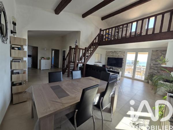 Maison à vendre 8 pièces 262 m² La Seyne-sur-Mer