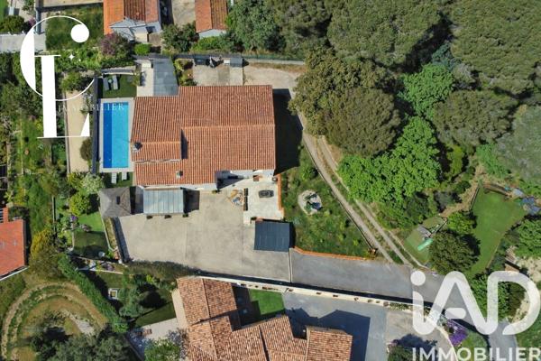 Maison à vendre 8 pièces 262 m² La Seyne-sur-Mer