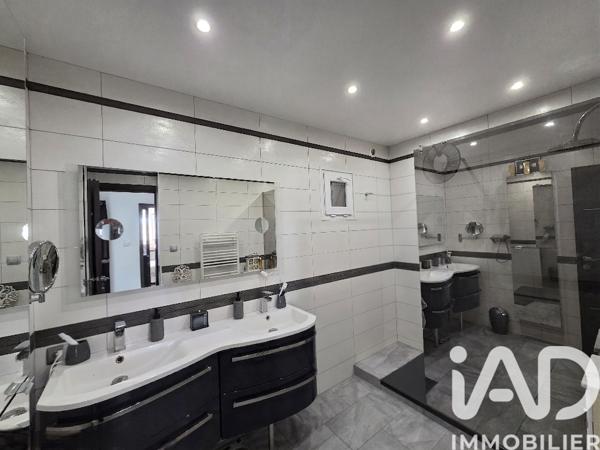 Maison à vendre 8 pièces 262 m² La Seyne-sur-Mer