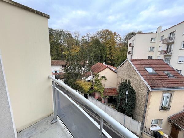 TYPE 2 meublé, REIMS - LA HAUBETTE