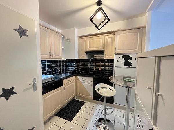 TYPE 2 meublé, REIMS - LA HAUBETTE