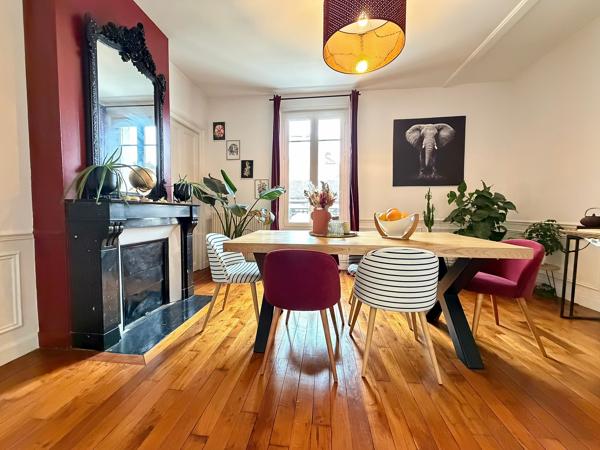 Sublime Type 5 en plein centre-ville