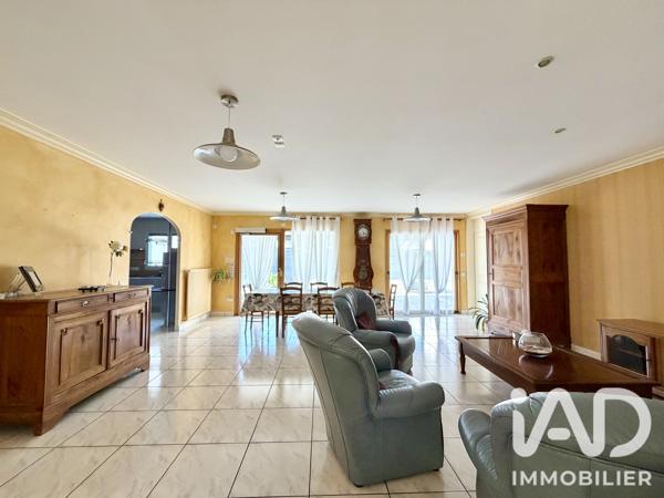 Maison à vendre 7 pièces 181,67 m² Montaigu-Vendée