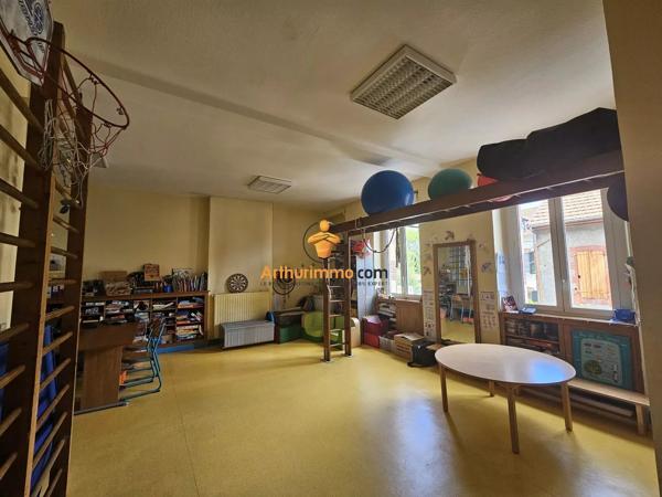 Vente                                                      Immeuble
                        
                     30 pièces                                         à Tarbes