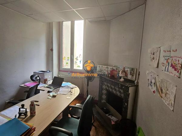 Vente                                                      Immeuble
                        
                     30 pièces                                         à Tarbes