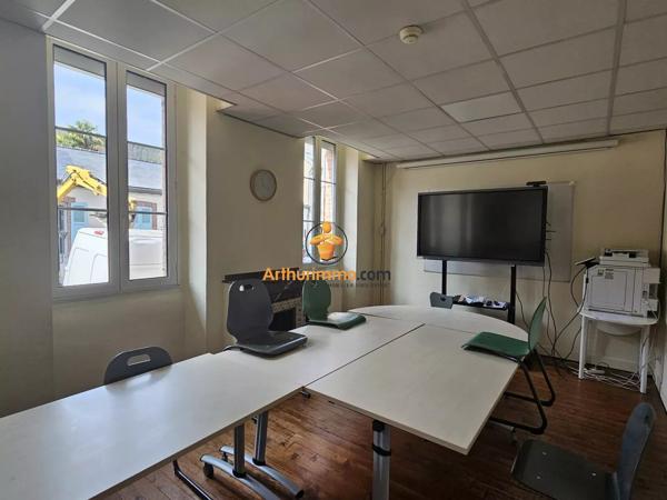 Vente                                                      Immeuble
                        
                     30 pièces                                         à Tarbes