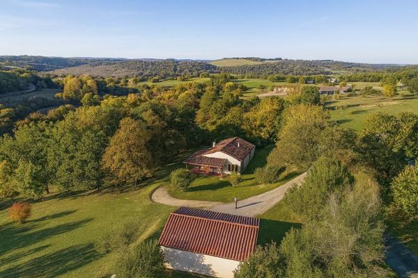 Vente                                                      Maison
                        
                     4 pièces                      122 m2                     à Gourdon