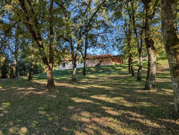 Vente                                                      Maison
                        
                     4 pièces                      122 m2                     à Gourdon