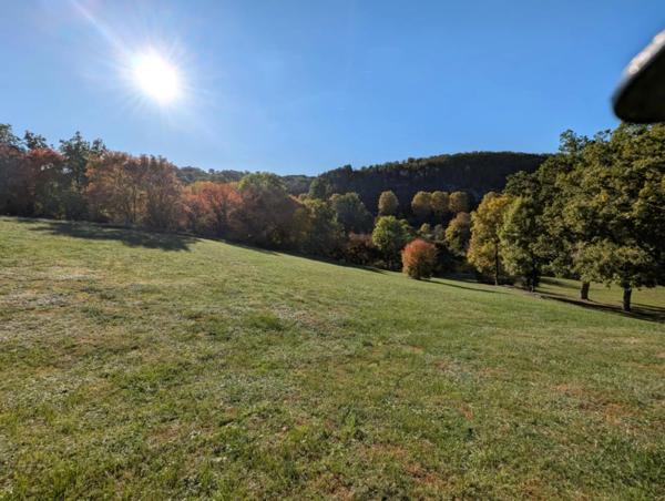 Vente                                                      Maison
                        
                     4 pièces                      122 m2                     à Gourdon