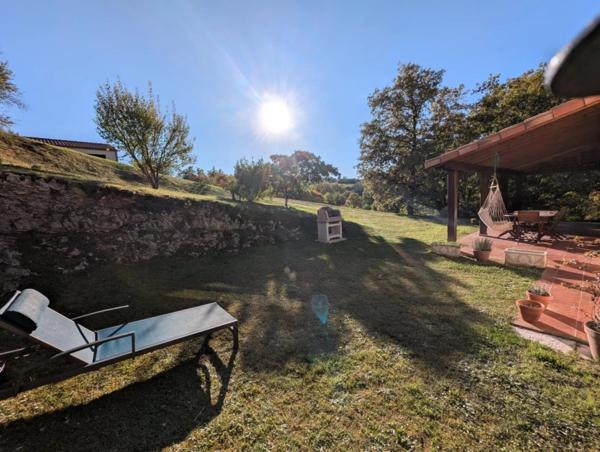 Vente                                                      Maison
                        
                     4 pièces                      122 m2                     à Gourdon