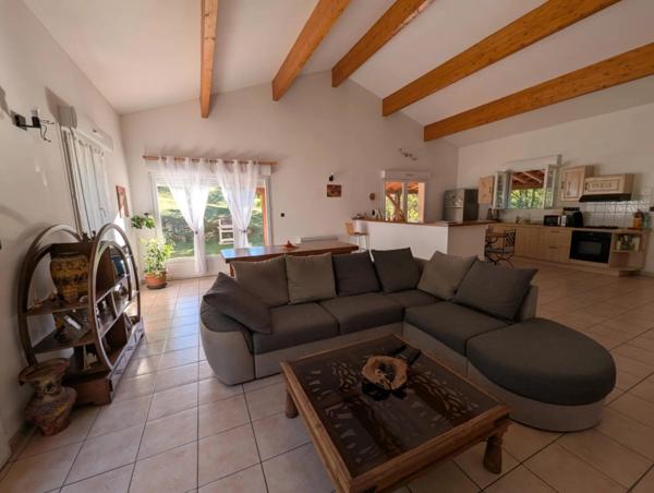 Vente                                                      Maison
                        
                     4 pièces                      122 m2                     à Gourdon