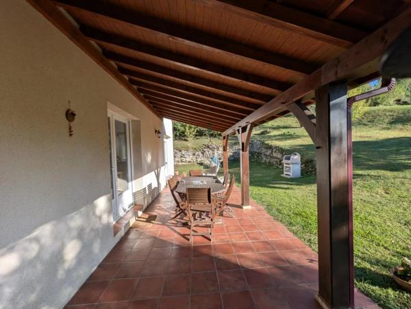 Vente                                                      Maison
                        
                     4 pièces                      122 m2                     à Gourdon