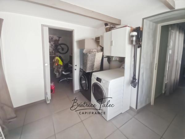 Maison T4 98m2, jardin, terrasse, 3 chambres, parkings, 10 minutes d'aix-en-provence. Quartier calme et recherché au pied de la Sainte-Victoire. Bouches du Rhône.