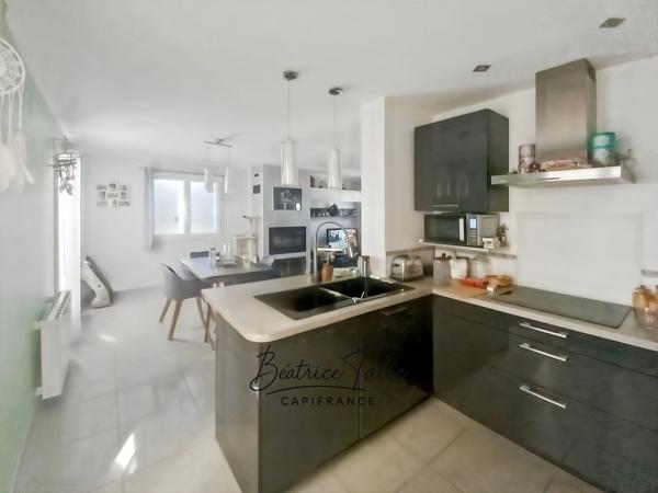 Maison T4 98m2, jardin, terrasse, 3 chambres, parkings, 10 minutes d'aix-en-provence. Quartier calme et recherché au pied de la Sainte-Victoire. Bouches du Rhône.