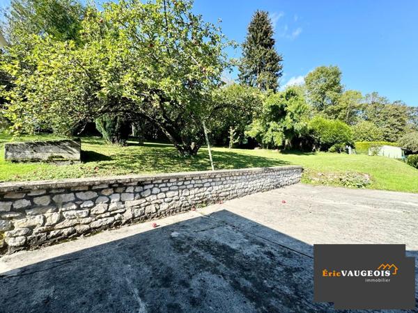 Coulommiers (77120) Maison 123m², Terrain 1600m², Garages à Jouy-sur-Morin